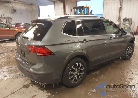 2019 Volkswagen Tiguan 2.0T Se/2.0T Sel/2.0T Sel R-Line/2.0T Sel R-Line Black из США, поврежденный, VIN 3VV3B7AX8KM029727